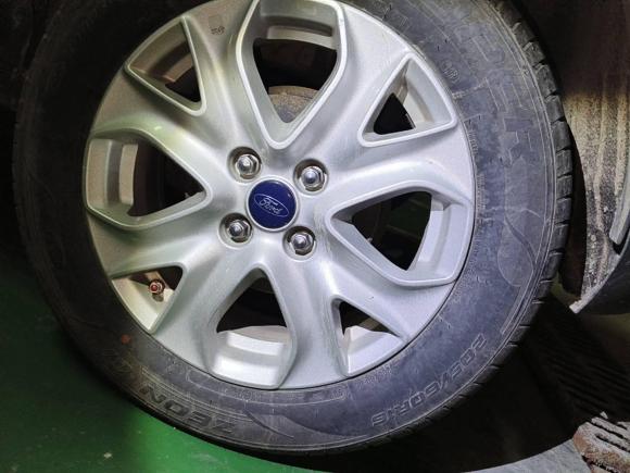 [上海·沪C] 二手福特翼搏2013款 1.5L 自动风尚型