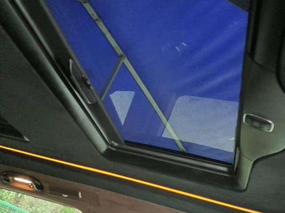 [上海·沪D] 二手奔驰奔驰V级2018款 V 260 L 尊贵加长版 国V