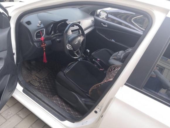 [成都·川A] 二手奇瑞艾瑞泽32015款 1.5L 手动够型版