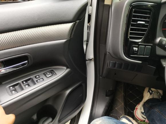 [上海·沪B] 二手三菱欧蓝德2016款 2.0L 两驱风尚版 5座