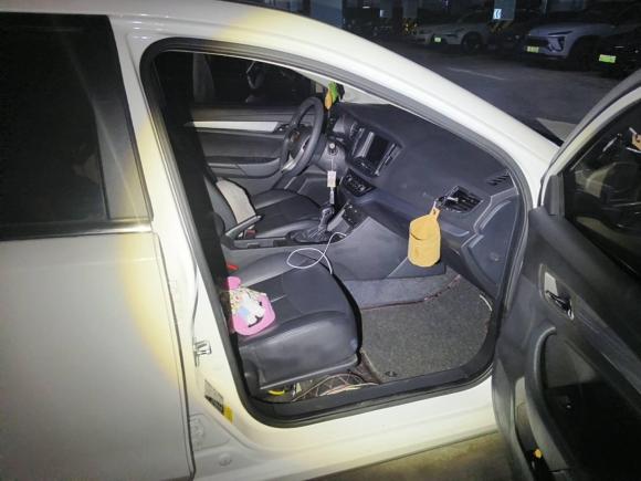 [杭州·浙A] 二手荣威荣威3602018款 PLUS 1.5L 自动尊享版