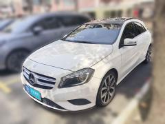 [上海·苏B] 奔驰奔驰A级2015款 A 200 时尚型