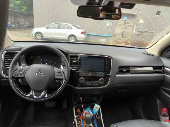 [佛山·粤X] 二手三菱欧蓝德2020款 2.4L 四驱致享版 5座