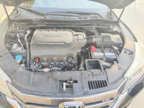 [深圳·粤B] 二手本田雅阁2015款 3.0L VTI 尊贵版