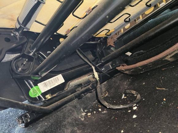 [杭州·浙A] 二手东风风行景逸X52016款 1.6L 手动尊享型