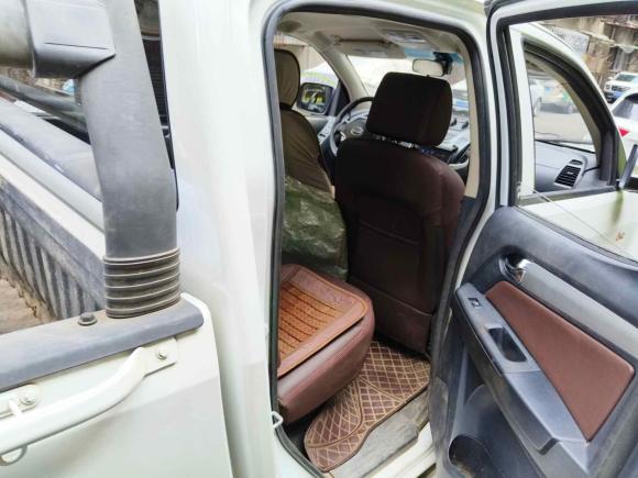 [成都·川A] 二手庆铃汽车TAGA达咖2021款 3.0T柴油手动四驱超值版长轴4KH1CT6H1