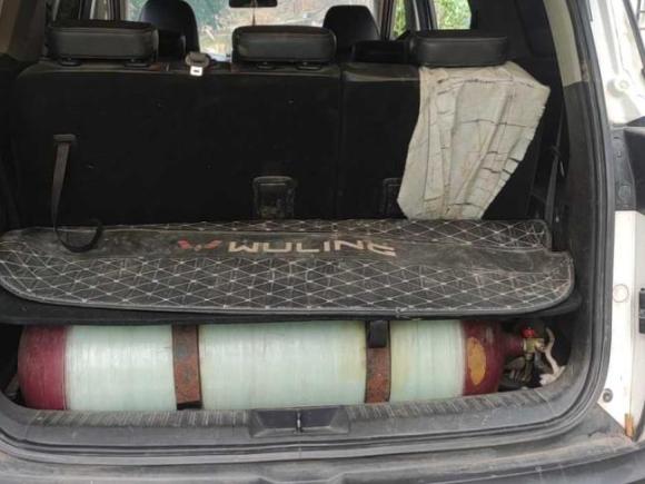 [成都·川A] 二手五菱汽车五菱宏光S32018款 1.5L 手动豪华型 国V