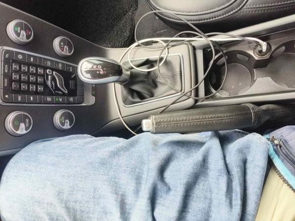 [杭州·浙A] 二手沃尔沃沃尔沃V402017款 T3 智尚版