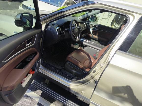 [上海·沪D] 二手本田本田UR-V2017款 370TURBO 四驱尊享版 国V