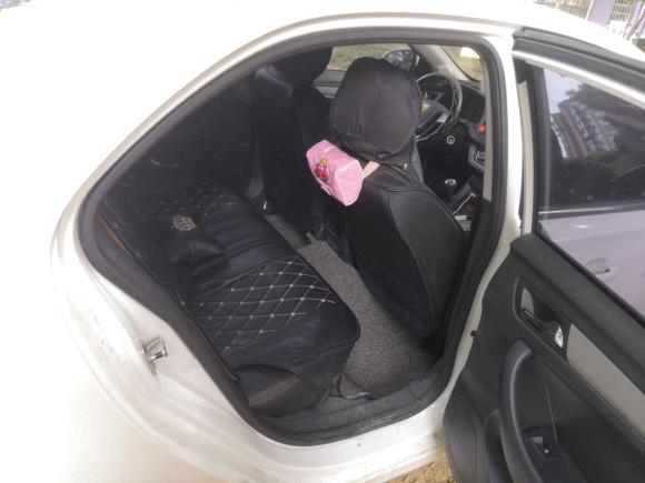 [芜湖·皖B] 二手荣威荣威3602017款 1.5L 手动智屏版