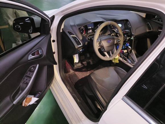 [温州·鲁B] 二手福特福克斯2018款 两厢经典 EcoBoost 180 自动运动型