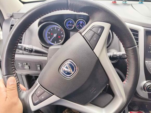 [上海·鲁M] 二手长安长安CS352016款 1.6L 手动豪华型 国IV