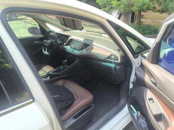 [广州·浙C] 二手别克别克GL62018款 18T 6座尊贵型