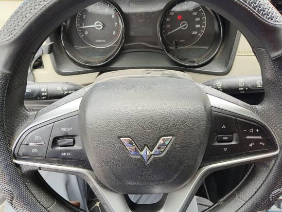 [广州·粤G] 二手五菱汽车五菱宏光PLUS2019款 1.5T 手动豪华型 7座