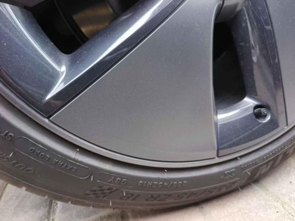[上海·沪A] 二手特斯拉Model 32021款 标准续航后驱升级版
