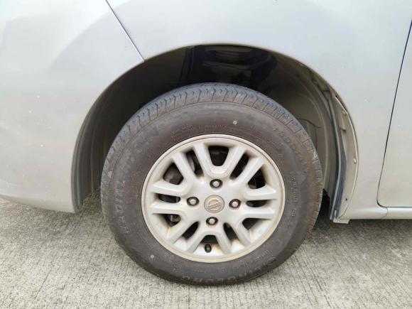 [深圳·粤B] 二手日产日产NV2002013款 1.6L 豪华型 国IV