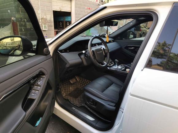 [上海·沪F] 二手路虎揽胜极光2020款 249PS R-DYNAMIC SE 运动科技版