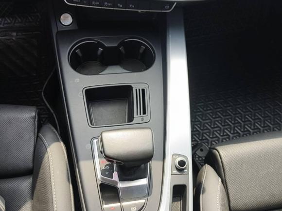 [深圳·粤B] 二手奥迪奥迪A4L2020款 40 TFSI 豪华动感型