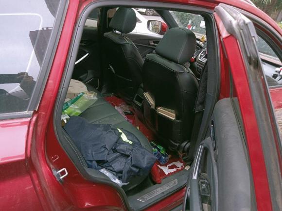 [合肥·皖A] 二手一汽森雅R92018款 1.2T 手动豪华智尚型