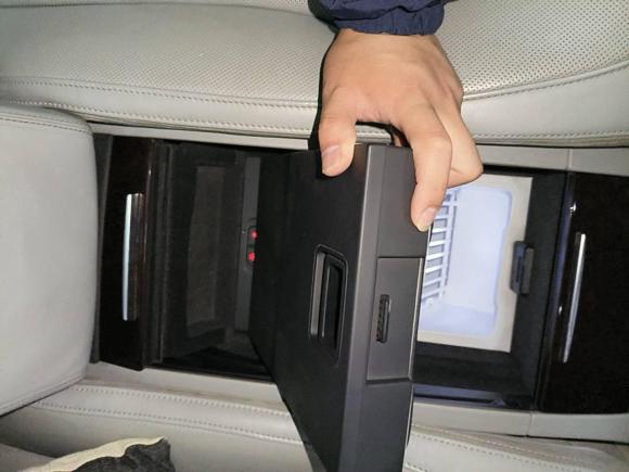 [义乌·浙G] 二手奥迪奥迪A82011款 A8L W12 6.3 FSI quattro