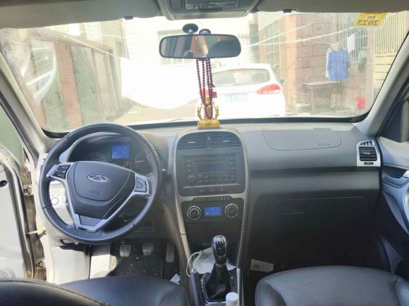 [上海·皖B] 二手奇瑞瑞虎32015款 1.6L 手动智尚运动版