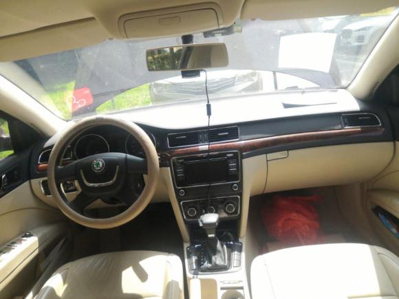 [上海·皖H] 二手斯柯达昊锐2009款 1.8TSI 自动优雅版