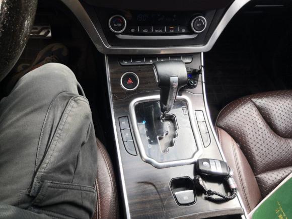 [芜湖·皖B] 二手陆风陆风X72015款 2.0T 全景尊贵版