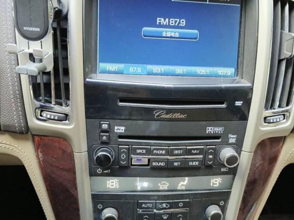 [上海·沪C] 二手凯迪拉克SLS赛威2011款 2.0T 豪华型