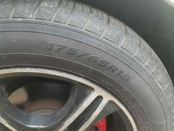 [成都·川A] 二手本田飞度2011款 1.3L 自动舒适版