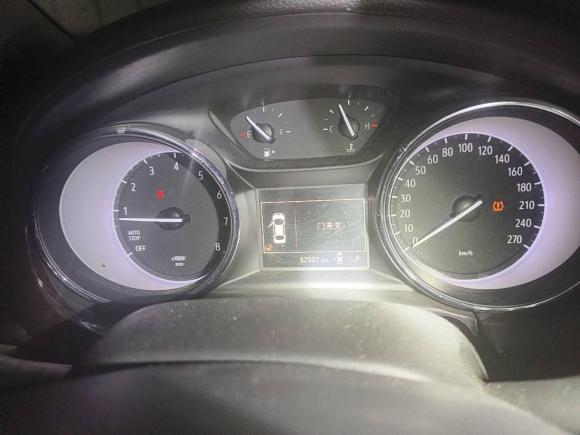 [南京·苏L] 二手别克威朗2018款 三厢 15S 自动进取型