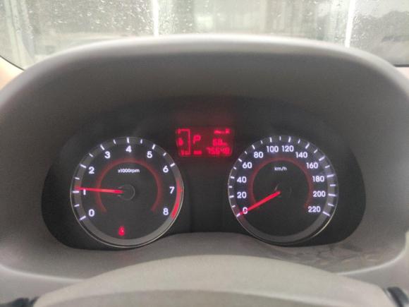 [上海·苏J] 二手现代瑞纳2010款 三厢 1.6L 自动尊贵型GLS