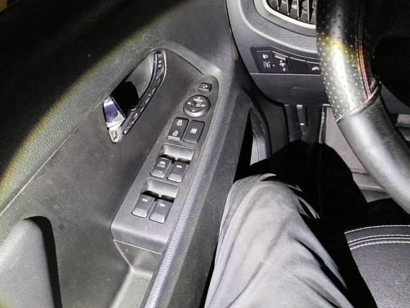 [成都·川A] 二手起亚智跑2011款 2.0L 自动两驱版Premium