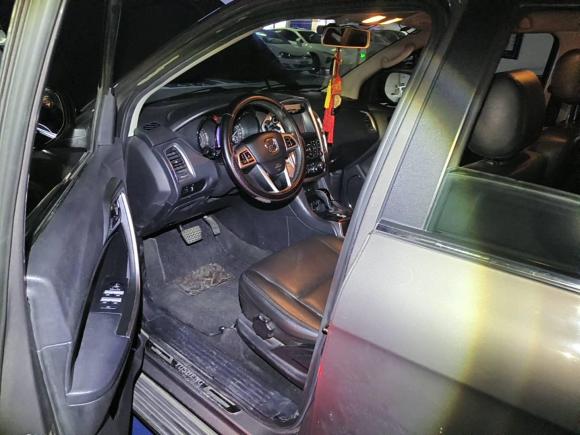 [上海·沪B] 二手江铃驭胜S3502013款 2.4T 自动两驱柴油豪华版5座