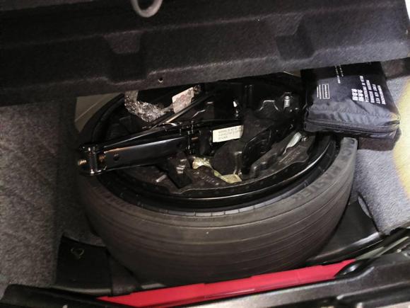 [广州·粤A] 二手奔驰奔驰R级2017款 R 320 4MATIC 豪华型臻藏版