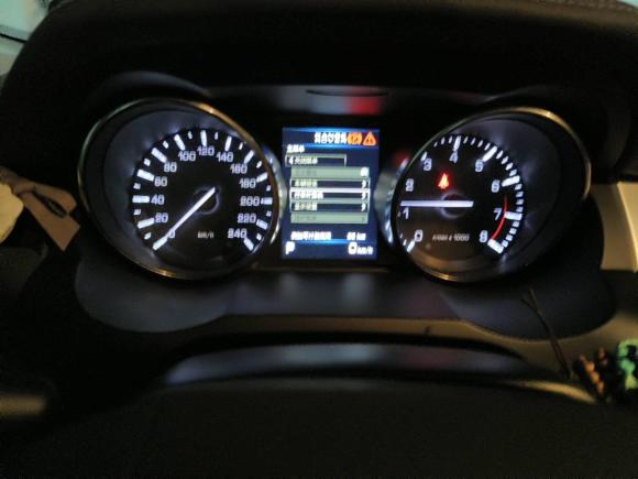 [常州·苏D] 二手路虎揽胜极光2013款 2.0T 5门耀动版