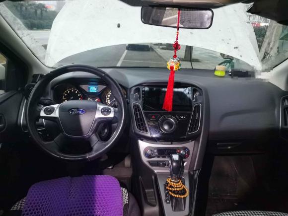 [西安·陕A] 二手福特福克斯2015款 两厢 1.6L 自动风尚型