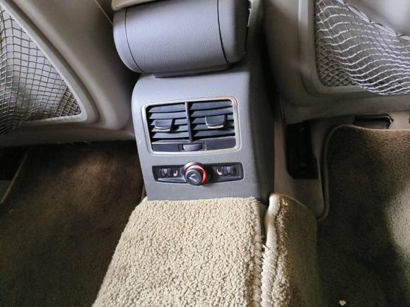 [西安·陕A] 二手奥迪奥迪A6L2010款 3.0 TFSI quattro 豪华型