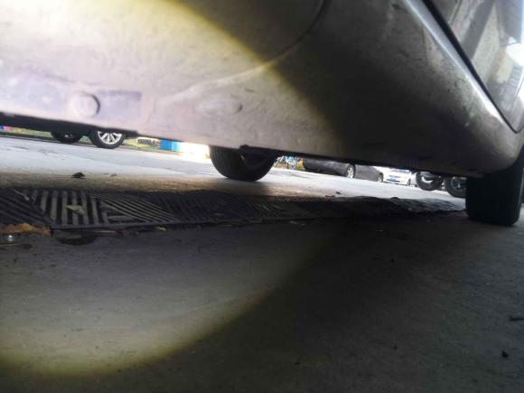 [南京·苏L] 二手荣威荣威3502014款 1.5L 自动迅悦版