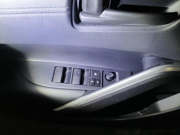 [深圳·粤B] 二手丰田卡罗拉锐放2022款 2.0L 先锋版