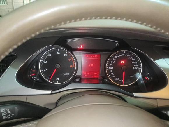 [上海·沪E] 二手奥迪奥迪A4L2011款 2.0 TFSI 舒适型