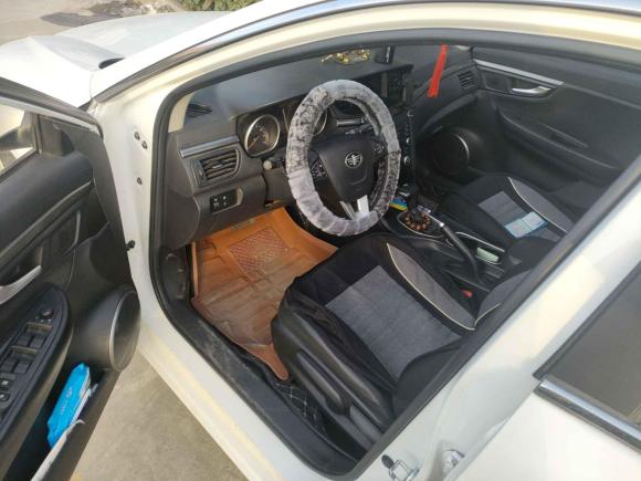 [无锡·苏B] 二手奔腾奔腾B502016款 1.4T 自动豪华型