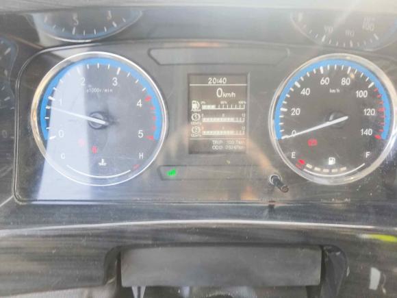 [杭州·浙A] 二手福田祥菱M2018款 1.5L M2非承载双排后双胎(厢式)DAM15L