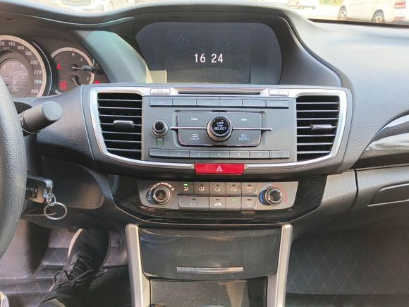 [青岛·鲁B] 二手本田雅阁2016款 2.0L 舒适版