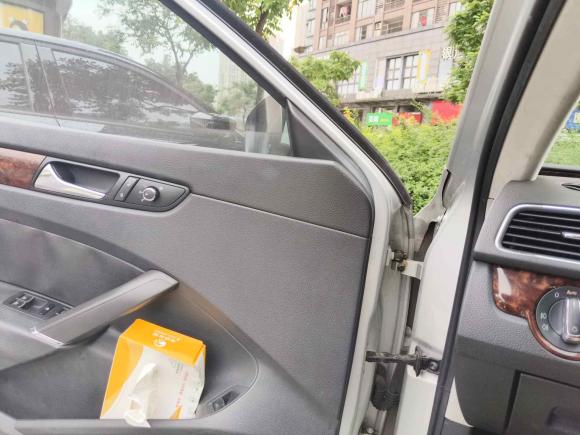 [佛山·粤E] 二手大众帕萨特2011款 2.0TSI DSG御尊版