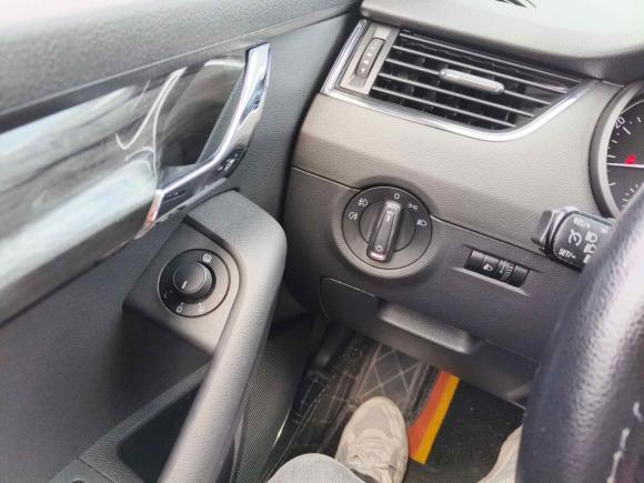 [成都·川A] 二手斯柯达明锐2017款 1.6L 自动智行版