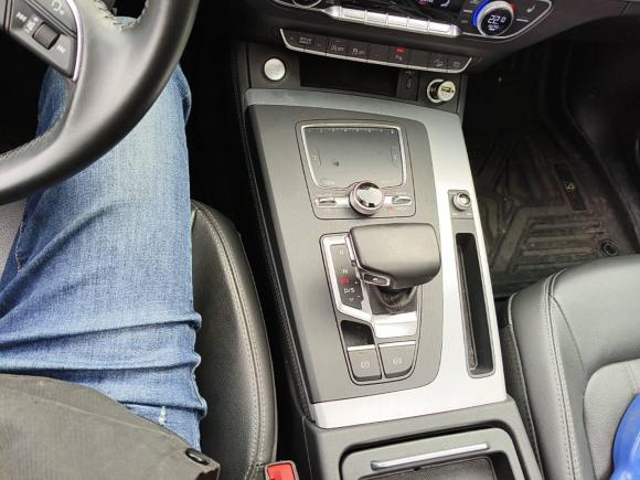 [苏州·苏U] 二手奥迪奥迪Q5L2020款 改款 40 TFSI 荣享时尚型