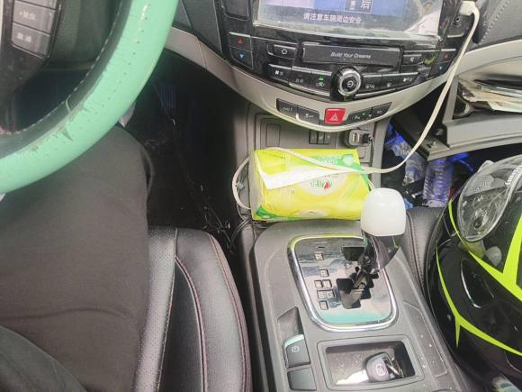 [青岛·鲁B] 二手比亚迪比亚迪S72015款 2.0T 自动旗舰型