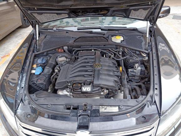 [深圳·粤B] 二手大众辉腾2009款 3.6L V6 5座加长舒适版