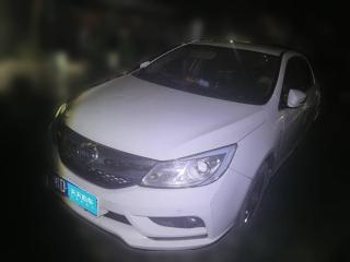 比亚迪速锐2016款 1.5L 手动精英型