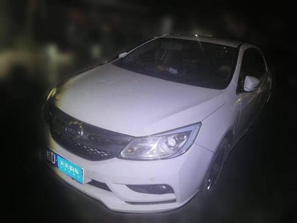 比亚迪速锐2016款 1.5L 手动精英型「深圳二手车」「天天拍车」